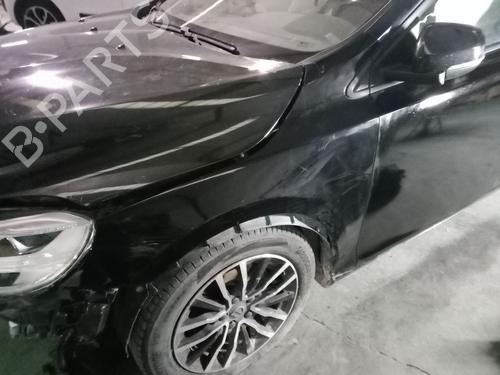 Aile avant gauche VOLVO V40 Hatchback (525) D2 (120 hp) 31881964