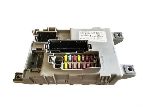 Used Fuse box Fuse box 38595893 38595893