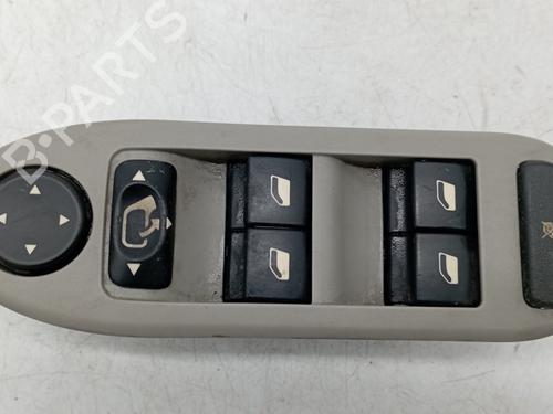 Used Left front window switch CITROËN C5 II (RC_) [2004-2008]  28596071