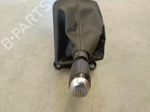 Used Gear lever RENAULT GRAND SCÉNIC IV (R9_) 1.2 TCe 130 (130 hp) 21757685