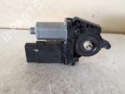 Used Right front window motor AUDI Q5 (8RB) 2.0 TDI quattro (177 hp) 3158453
