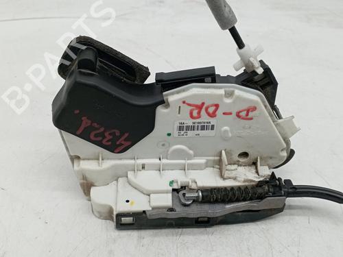 Used Front right lock VW PASSAT B8 Variant (3G5, CB5) 1.6 TDI (120 hp) 29408912