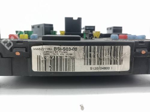 Fuse box PEUGEOT 407 (6D_)  | BP13815500E1