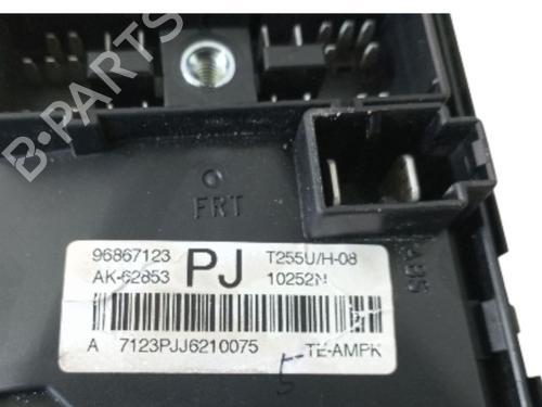 Fuse box CHEVROLET AVEO / KALOS Hatchback (T250, T255) | BP30476751E1