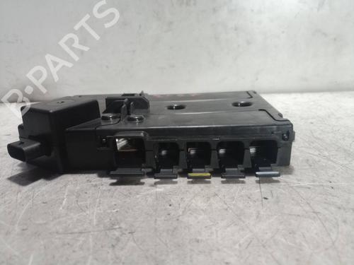 Fuse box MERCEDES-BENZ C-CLASS (W205) C 220 d 4-matic (205.005) | BP6464601E1