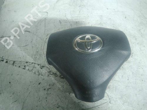 Used Driver airbag TOYOTA COROLLA Verso (ZER_, ZZE12_, R1_) [2004-2009]  5212993