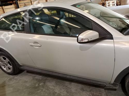 Used Right front door VOLVO C30 (533) 1.6 D (109 hp) 22565788
