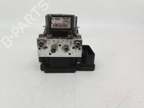 Used ABS pump TOYOTA YARIS (_P13_) [2010-2020]  9581252