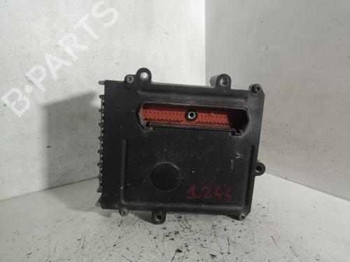 Used Fuse box CHRYSLER NEW YORKER 3.5 i 24V (211 hp) 18132395