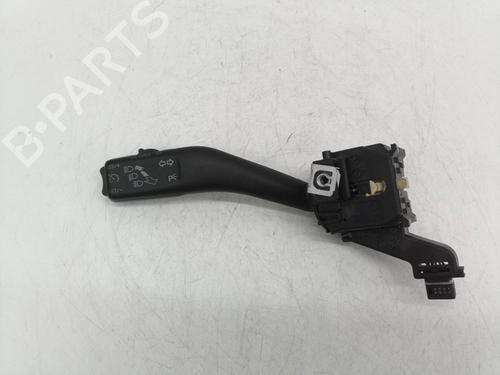 Used Steering column stalk VW TIGUAN (5N_) [2007-2018]  32273307