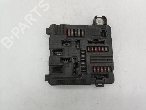 Used Fuse box RENAULT MEGANE II (BM0/1_, CM0/1_) 1.6 16V (BM0C, CM0C) (113 hp) 29746844