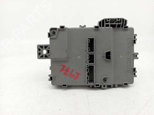 Fuse box HONDA CR-V V (RW_, RT_) | BP10296657E1