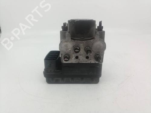 Used ABS pump TOYOTA CELICA Coupe (_T23_) 1.8 16V VT-i (ZZT230_, ZZT230) (143 hp) 9097755