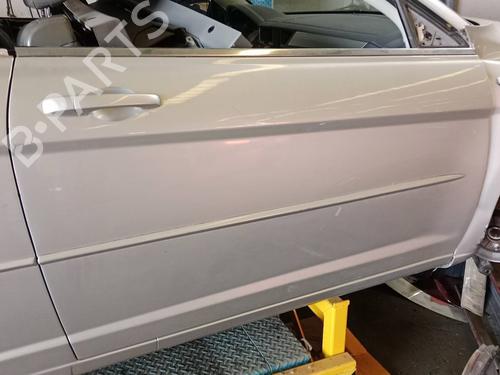 Used Right front door Right front door 36813962 36813962