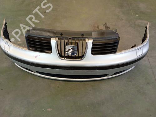 Used Front bumper Front bumper 38233221 38233221