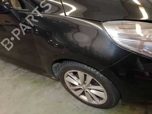 Used Right front fenders RENAULT SCÉNIC III (JZ0/1_) [2008-2016]  24124263
