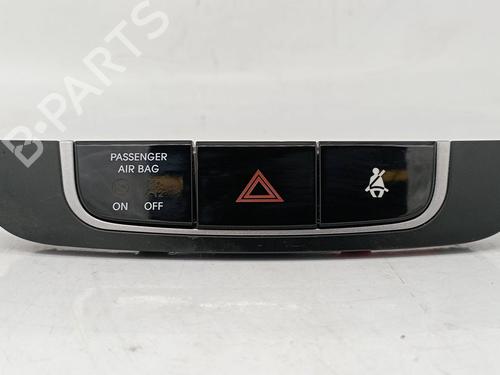 Used Warning switch HYUNDAI ix35 (LM, EL, ELH) [2009-2016]  16049853