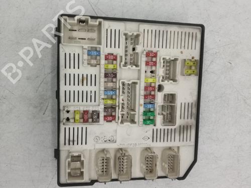 Used Fuse box Fuse box 38321032 38321032