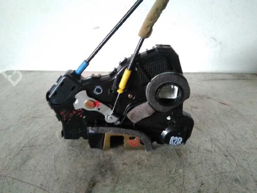 Rear right lock TOYOTA COROLLA Verso (ZER_, ZZE12_, R1_)  | BP6099457C99 