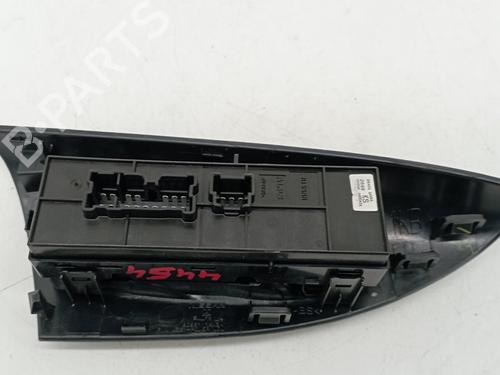 Left front window switch NISSAN JUKE (F15)  | BP17450051I27 