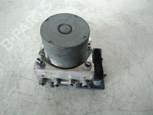 Used ABS pump CITROËN BERLINGO / BERLINGO FIRST Box Body/MPV (M_) 2.0 HDI 90 (MBRHY, MCRHY) (90 hp) 4586320