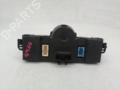 Climate control RENAULT CLIO III (BR0/1, CR0/1) | BP31881929I5