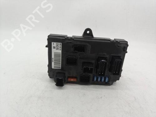 Used Fuse box PEUGEOT 407 (6D_) 2.0 (6DRFNB, 6DRFNE) (136 hp) 17227427
