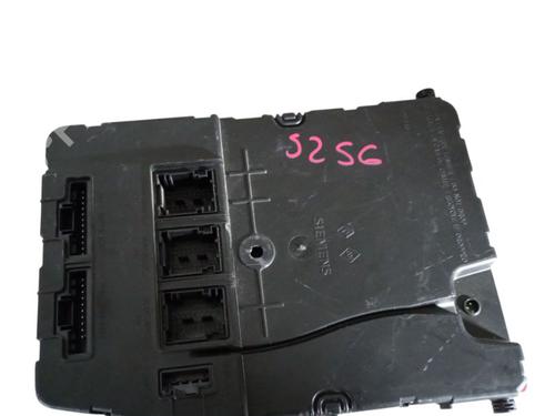 Used Fuse box RENAULT SCÉNIC II (JM0/1_) [2003-2010]  30199232