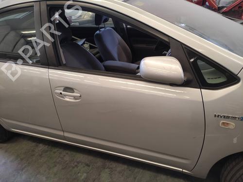 Used Right front door TOYOTA PRIUS Liftback (_W2_) [2003-2010]  9977628