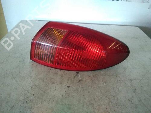 Used Right taillight ALFA ROMEO 147 (937_) 1.9 JTDM (937.AXD1A, 937.AXV1A, 937.BXB1A) (115 hp) 3456417