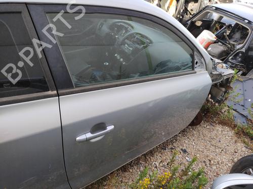 Used Right front door KIA CEE'D Hatchback (ED) [2006-2012]  10627649