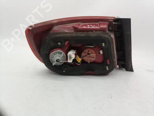 Right taillight HYUNDAI ELANTRA III Saloon (XD)  | BP16582049C35 