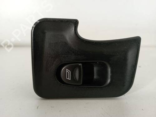 Used Right front window switch Right front window switch ALFA ROMEO 147 (937_) 2.0 16V T.SPARK (937.AXA1, 937.AXC1, 937.BXC1) (150 hp) 33759484 33759484