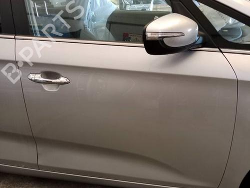 Used Right front door KIA CARENS IV 1.7 CRDi (116 hp) 23891837