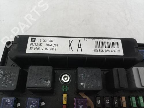 Fuse box OPEL ZAFIRA / ZAFIRA FAMILY B (A05) | BP29746839E1