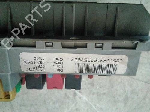 Fuse box LANCIA YPSILON (843_) 1.3 D Multijet (843.AXF11, 843.AXF1A, 843.AXM11,... | BP4755739E1 