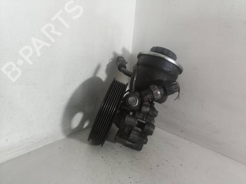 Stuurbekrachtiging pomp TOYOTA COROLLA Verso (ZER_, ZZE12_, R1_) 2.2 D-4D (AUR10_, AUR10R) (177 hp) 11862555