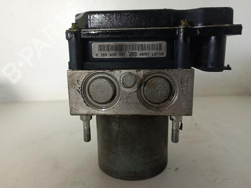 Used ABS pump ABS pump MITSUBISHI COLT VI (Z3_A, Z2_A) 1.5 DI-D (Z39A) (95 hp) 33425857 33425857
