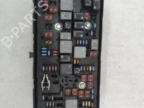 Used Fuse box Fuse box 38114814 38114814