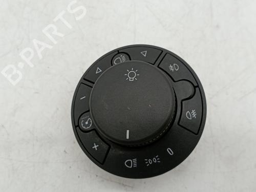 Used Headlight switch OPEL CORSA D (S07) [2006-2015]  18169006