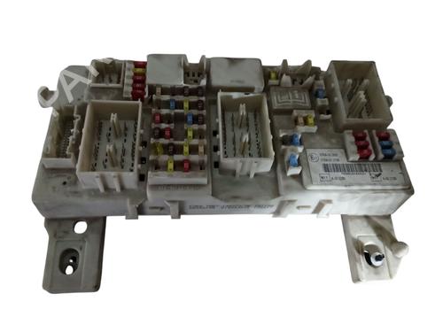Used Fuse box FORD FOCUS II (DA_, HCP, DP) [2004-2013]  30199227