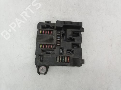 Used Fuse box Fuse box 38408457 38408457