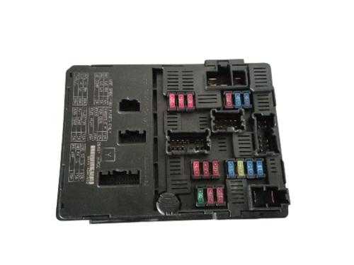 Used Fuse box NISSAN MICRA IV (K13K, K13KK) 1.2 (80 hp) 30479519