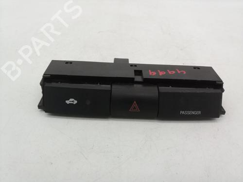 Advarselsbryter TOYOTA COROLLA Verso (ZER_, ZZE12_, R1_) 2.2 D-4D (AUR10_, AUR10R) (136 hp) 32397422