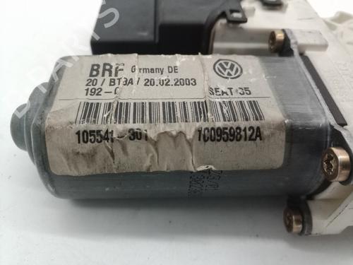 Right rear window motor SEAT LEON (1M1)  | BP26332114E22 