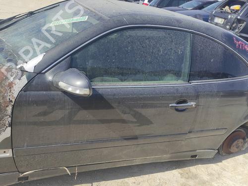 Used Left front door MERCEDES-BENZ CLK (C208) [1997-2003]  19422977