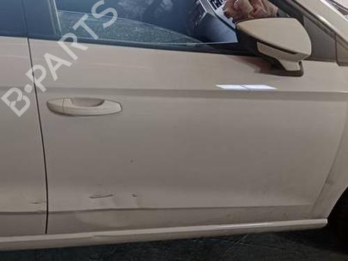 Used Right front door Right front door 39078501 39078501