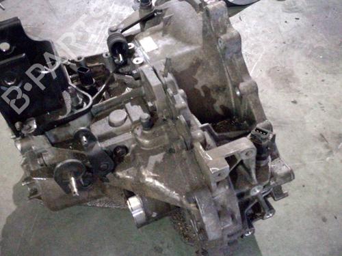 Gearbox HYUNDAI ELANTRA III Saloon (XD)  | BP6611796M3 