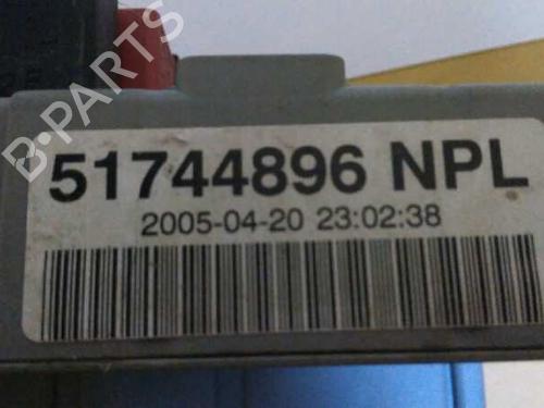 Fuse box FIAT GRANDE PUNTO (199_) 1.3 D Multijet | BP6933943E1 