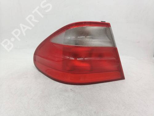 Used Left taillight Left taillight 39074107 39074107